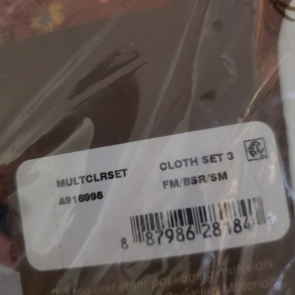 New 6pc Patricia Nash 2 PACK OF 3 Cloth Face Coverings. 6 Face Covers. - Picture 12 of 16